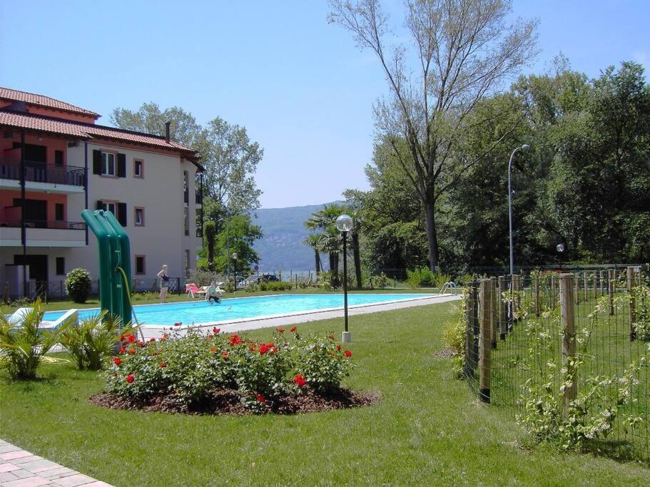 La Casa Sul Lago Monvalle Exteriér fotografie